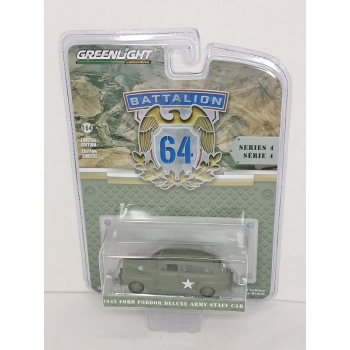 Greenlight 1:64 Ford Fordor Deluxe 1942 Army Staff Car